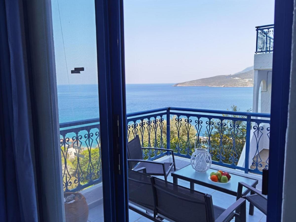 Marinas Studios Livadia  المظهر الخارجي الصورة