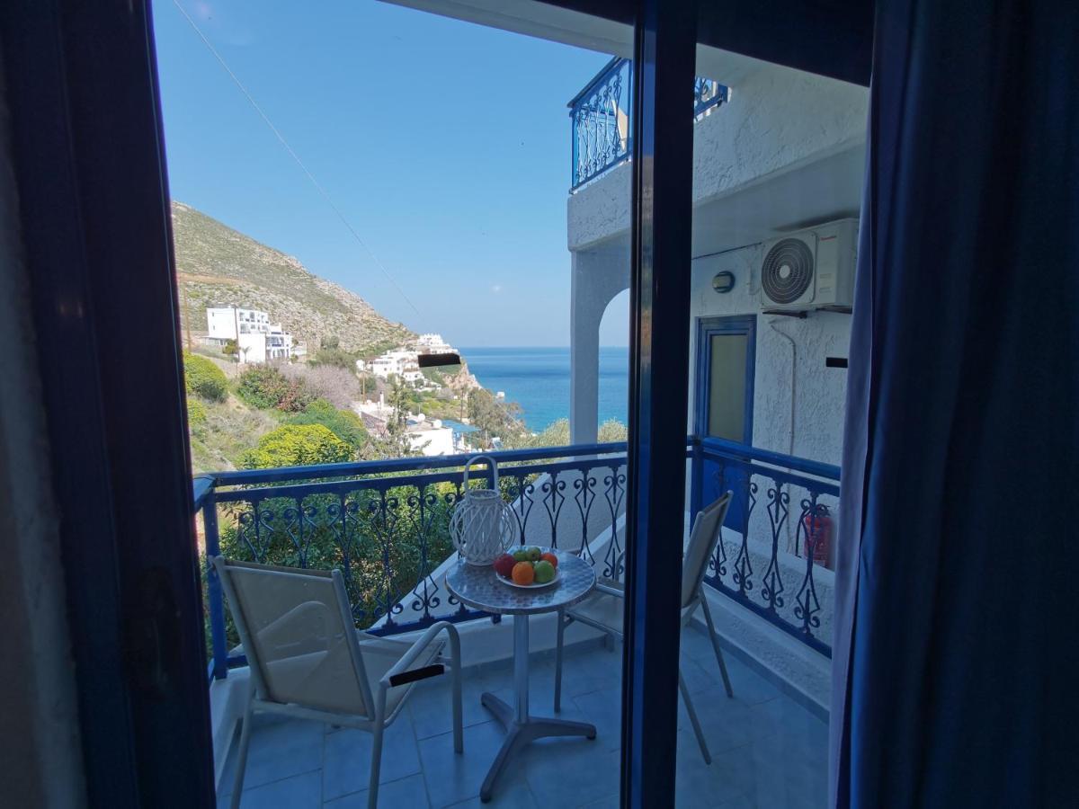 Marinas Studios Livadia  المظهر الخارجي الصورة