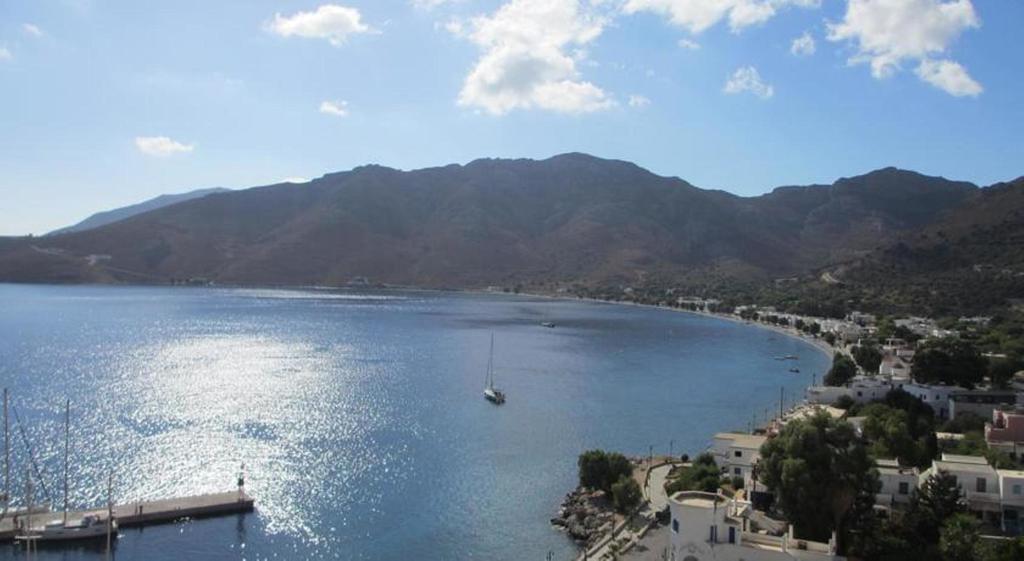 Marinas Studios Livadia  المظهر الخارجي الصورة